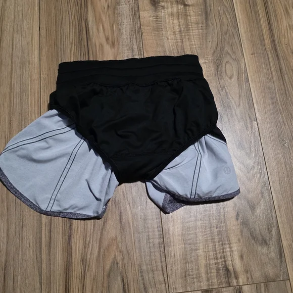 Lululemon Athletica Heather Gray Athletic Shorts - Picture 6 of 8